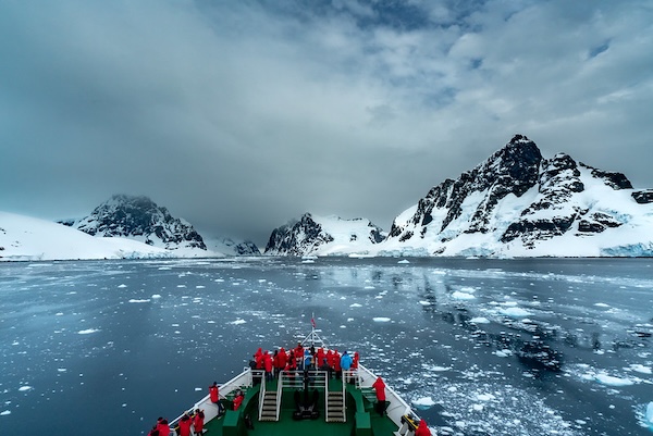 How to Travel to Antarctica on a Budget: The Ultimate Guide